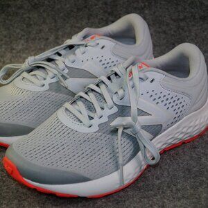New Balance 520 V7 W520LG7 Women’s Size 8 Gray Red Running Sneakers No Box